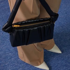 Mila Shoulder Bag - Black